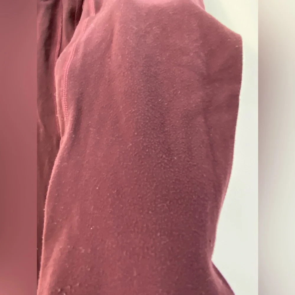 Lululemon Align Pant II 25” pilling throughout Cassis size 2 - Picture 13 of 16